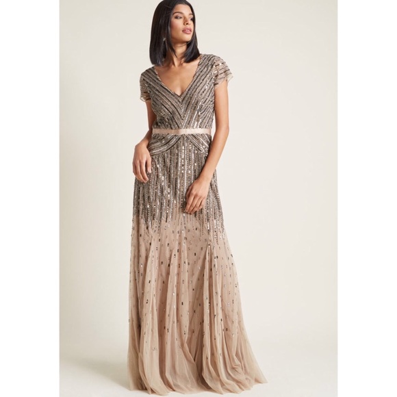 Adrianna Papell Dresses & Skirts - EUC Adrianna Papell Sequin Dress, sz 10
